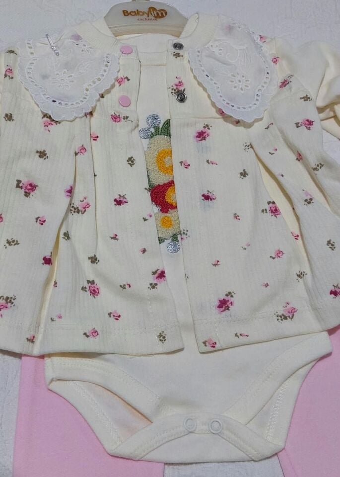 Çiçek Nakışlı Dantel Yakalı Bebek Takımı-Pembe